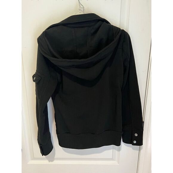 Forever 21 black button front jacket with zip pockets - Picture 4 of 7